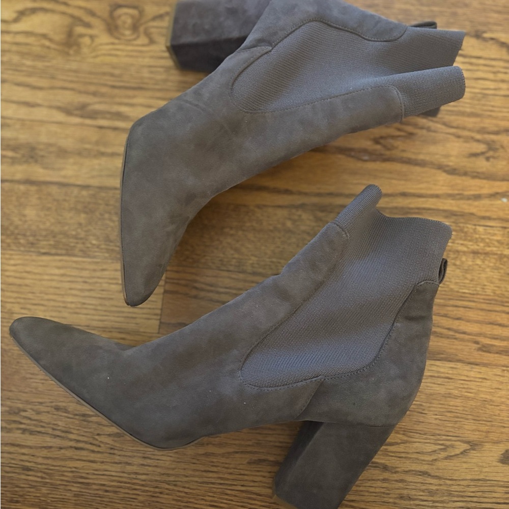 Women's Block Heel Ribbed Ankle Boots